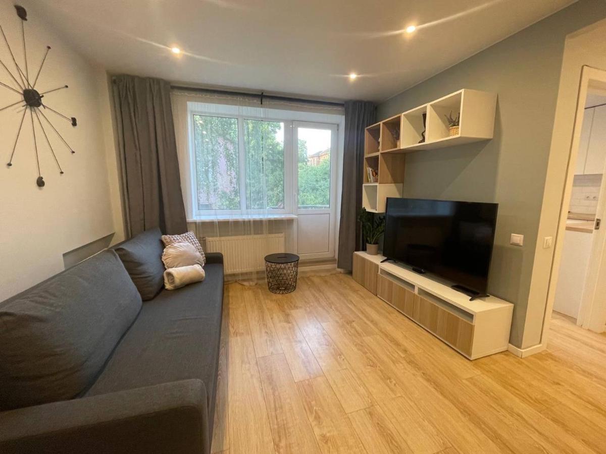 Modern 1Br Haven Near Two Parks Apartment Riga Ngoại thất bức ảnh